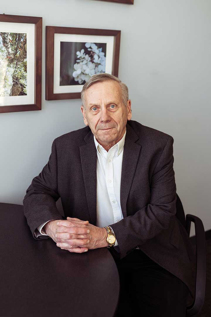 Portrait of Dan Wrazidlo, Senior Accountant at Hansen House Company.